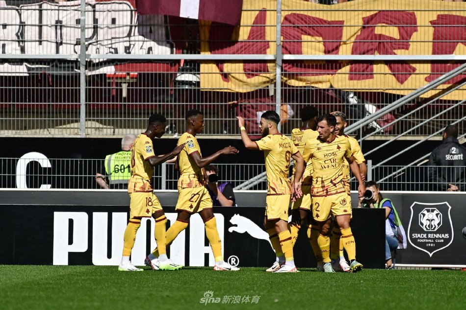 绍了队伍中 绍了队伍中