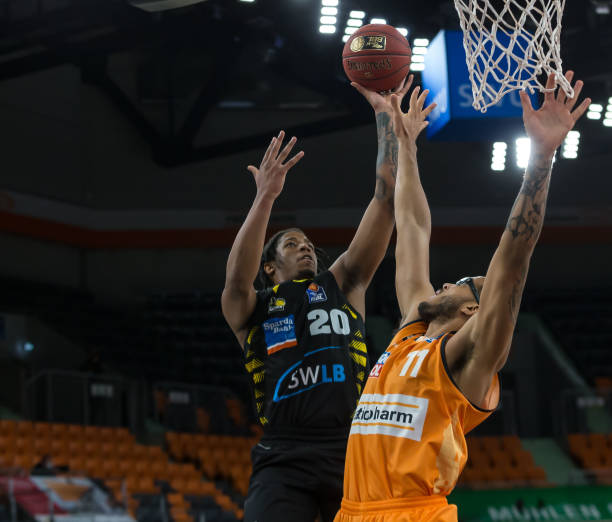 东强西弱 东强西弱